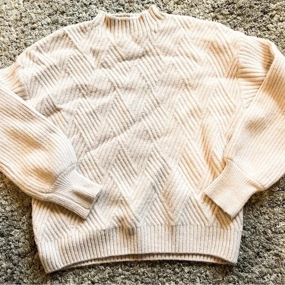 Light Pink Vici Sweater - Picture 1 of 1